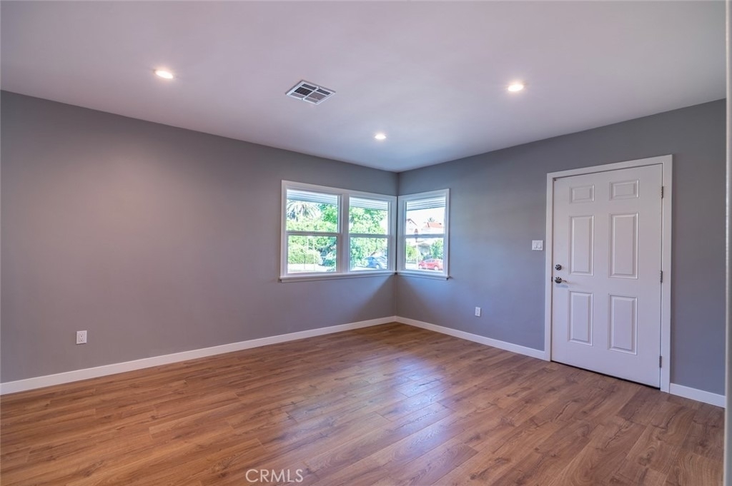 305 N Chevy Chase - Photo 16