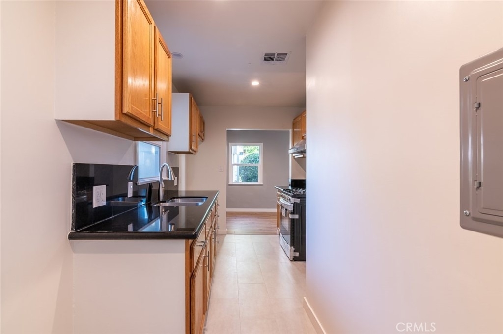 305 N Chevy Chase - Photo 8