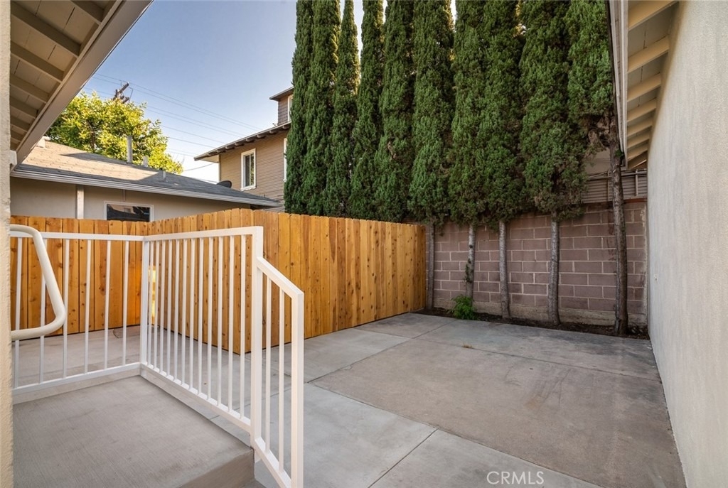 305 N Chevy Chase - Photo 6