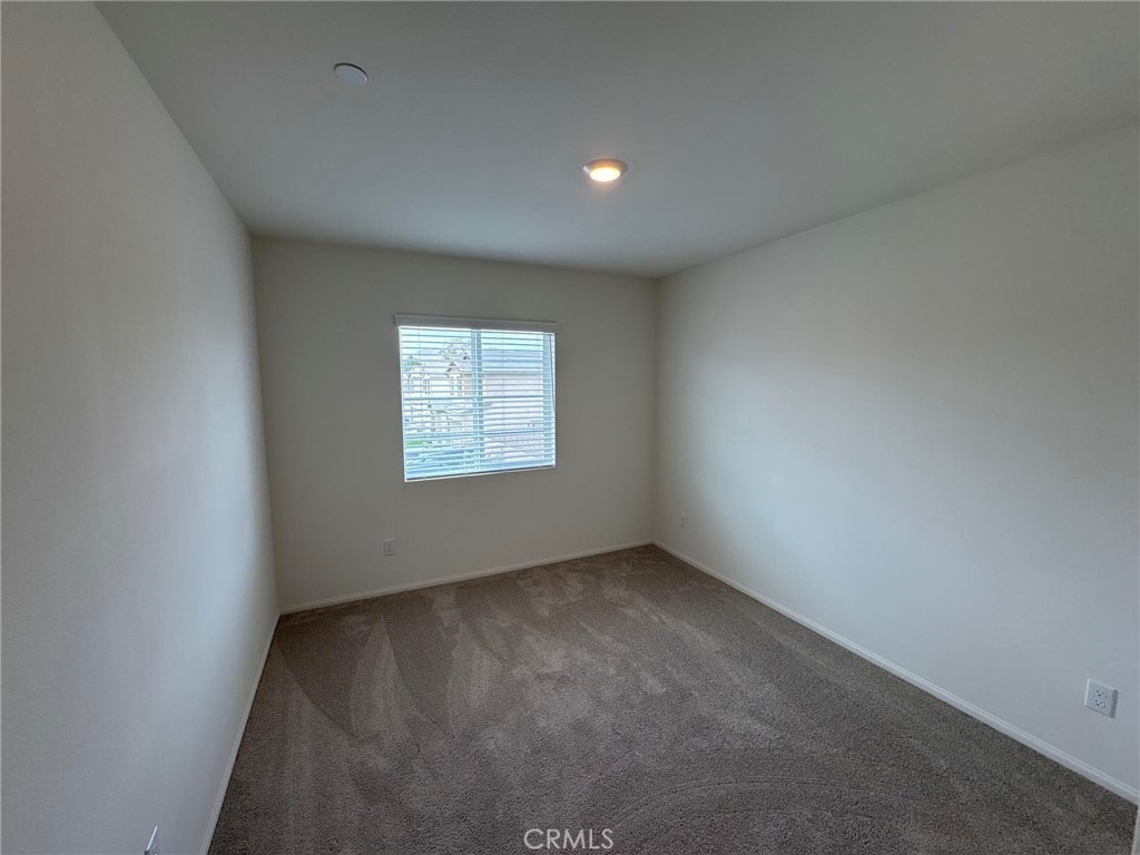 27548 Luna Avenue - Photo 14