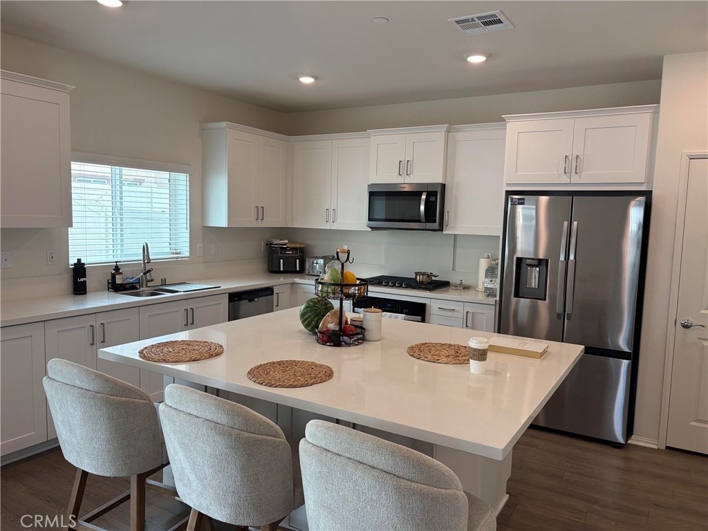 27548 Luna Avenue - Photo 4