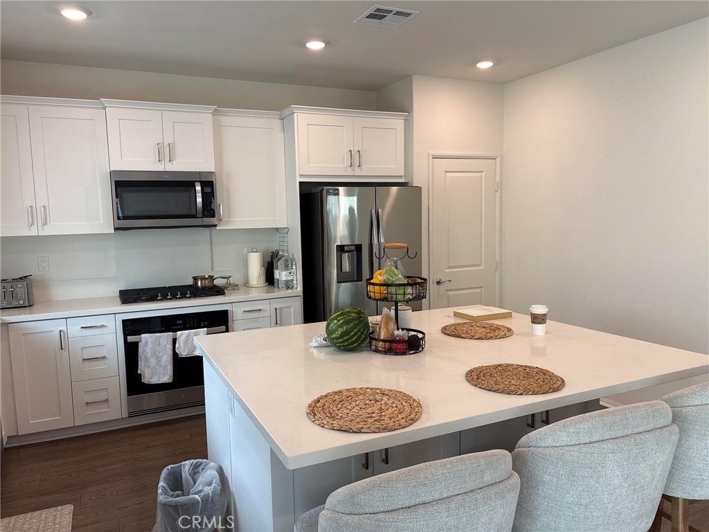 27548 Luna Avenue - Photo 5