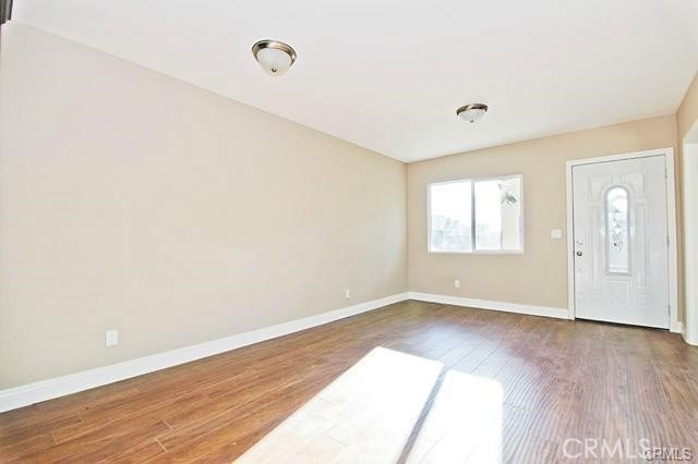 620 1/2 W 59th Place - Photo 7