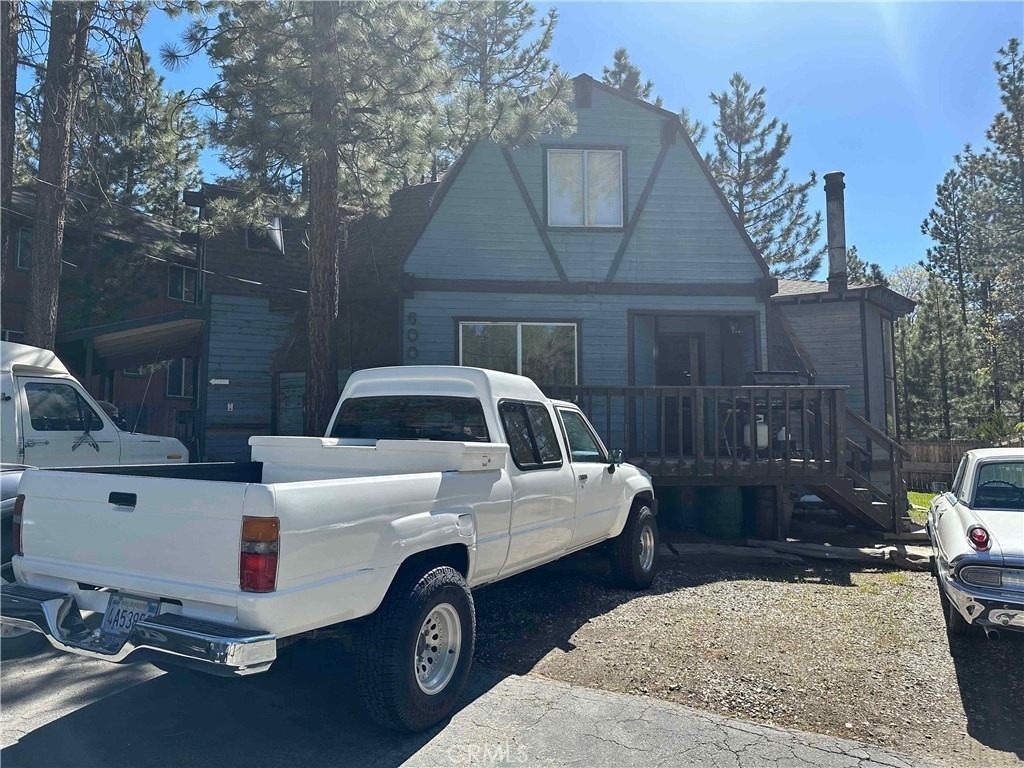 600 Summit Boulevard - Photo 1