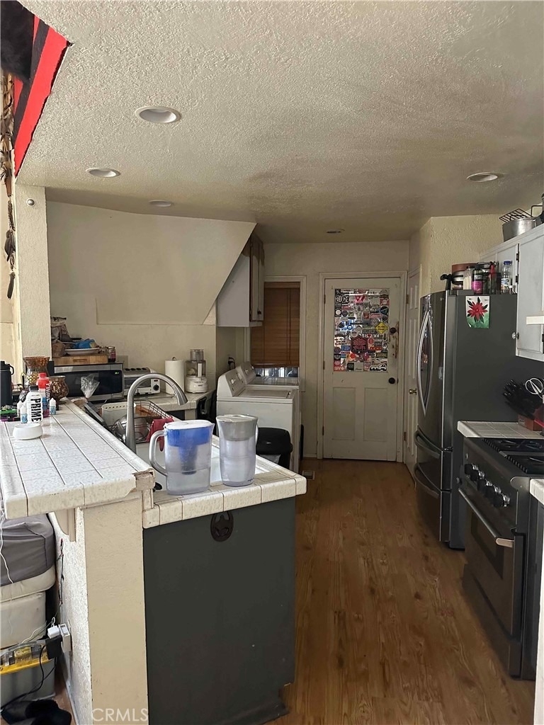 600 Summit Boulevard - Photo 18