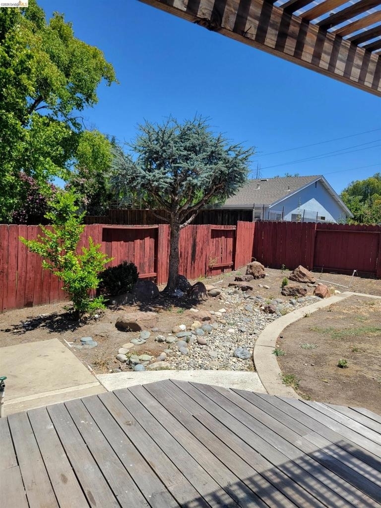 2210 Sierra Court - Photo 30