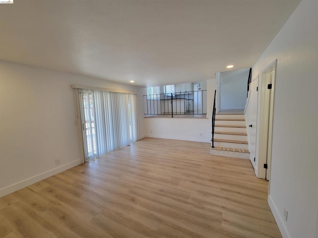 2210 Sierra Court - Photo 9