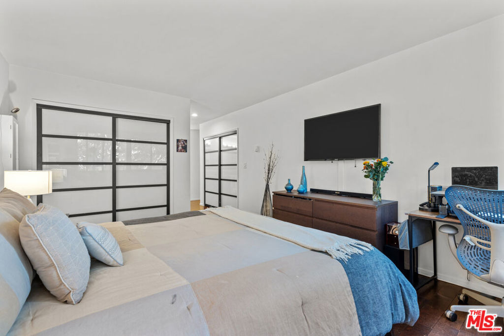 8701 Delgany Avenue - Photo 14