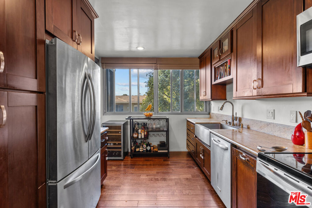 8701 Delgany Avenue - Photo 8