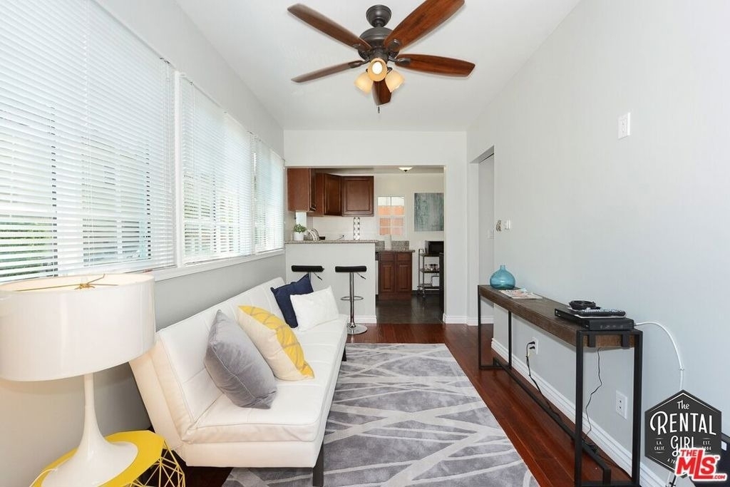 2400 Pacific Avenue - Photo 2