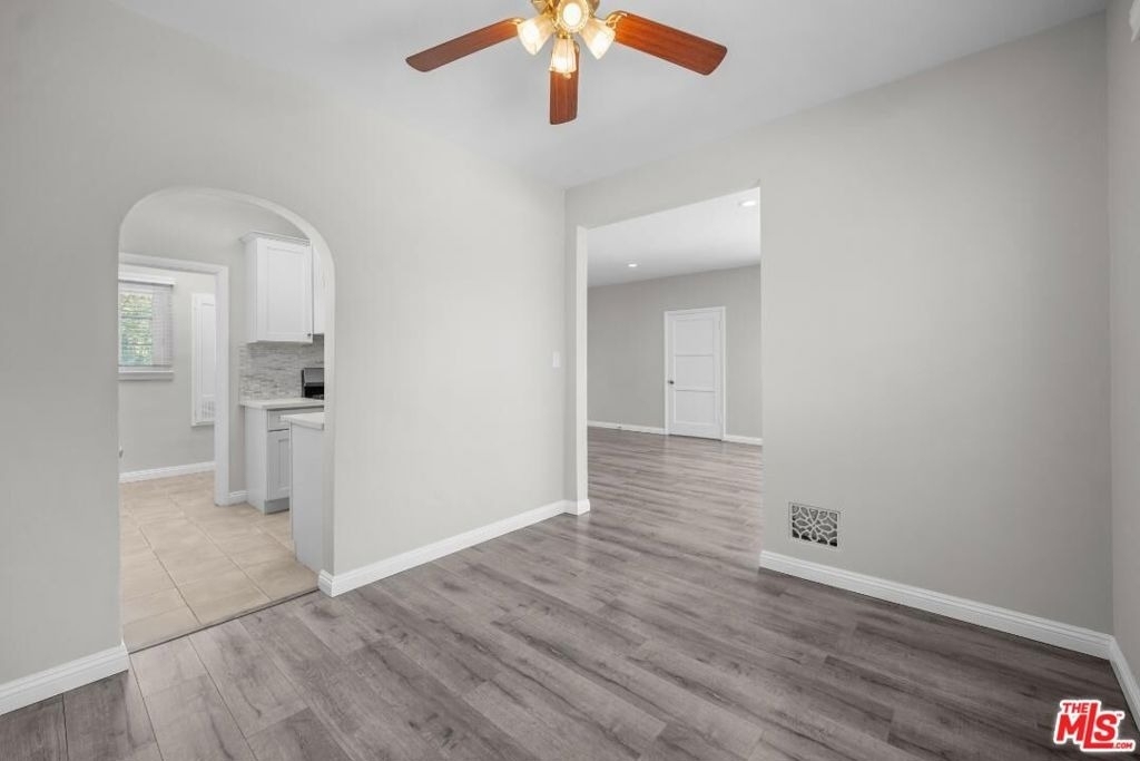 1223 1/2 4th Avenue - Photo 4