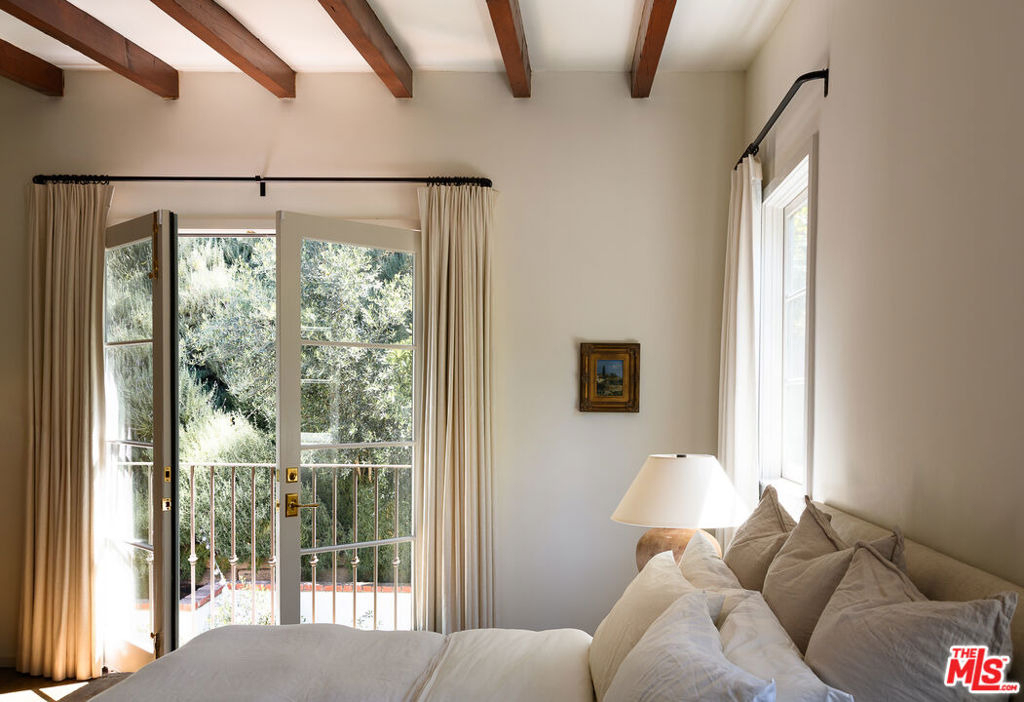 3810 Dixie Canyon Avenue - Photo 16