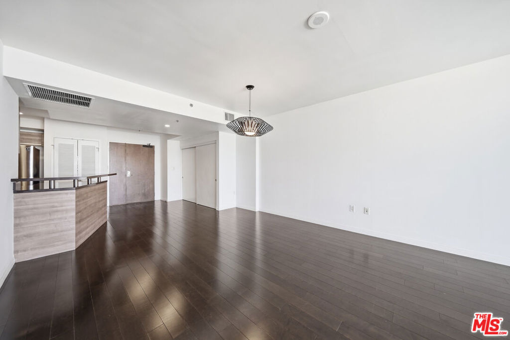 3785 Wilshire Boulevard - Photo 15