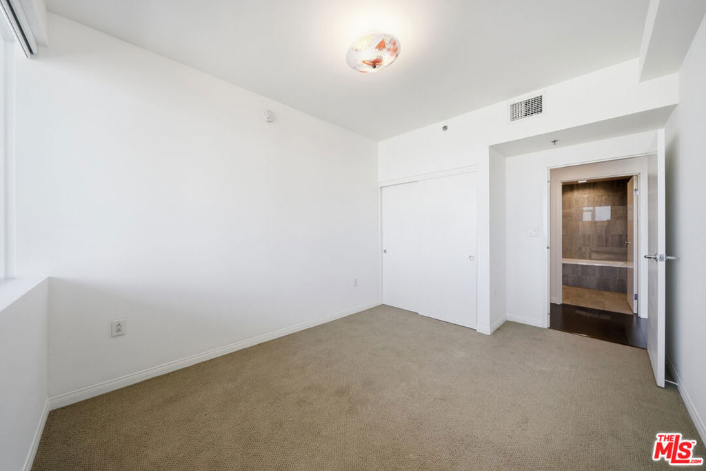 3785 Wilshire Boulevard - Photo 17