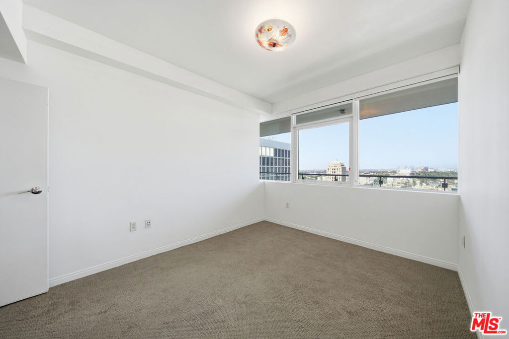 3785 Wilshire Boulevard - Photo 18
