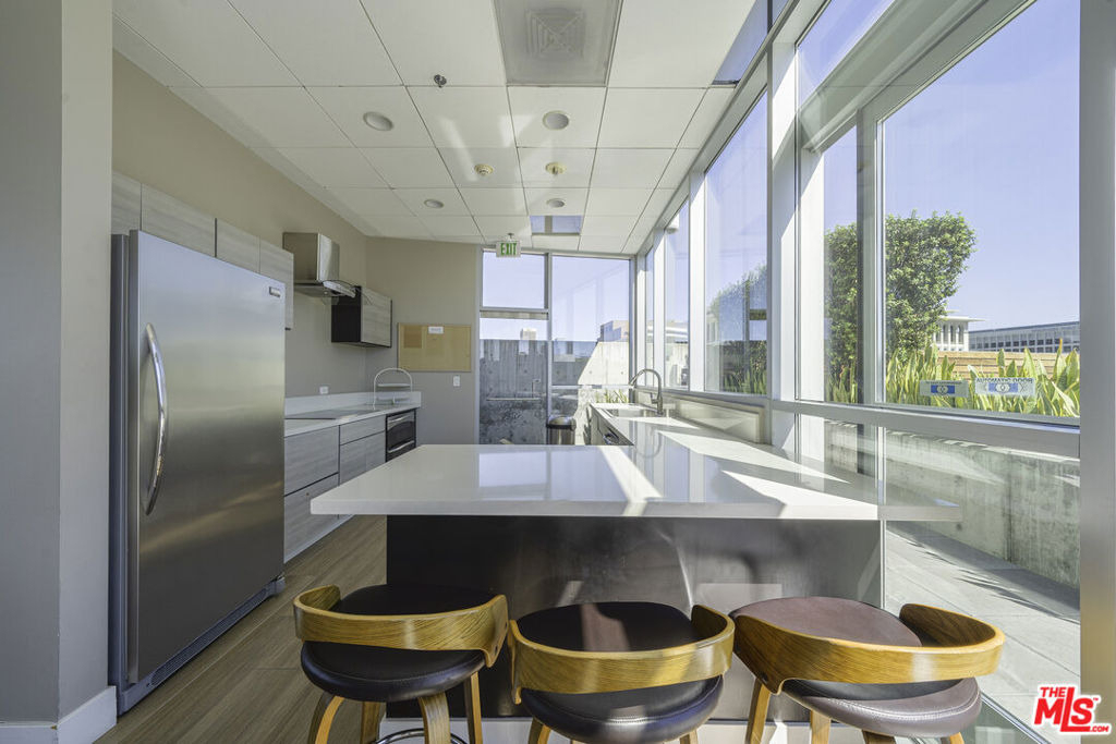 3785 Wilshire Boulevard - Photo 44