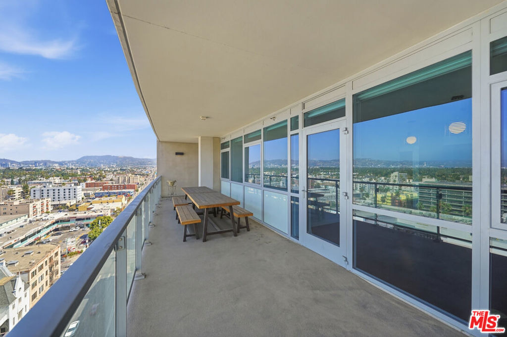 3785 Wilshire Boulevard - Photo 31
