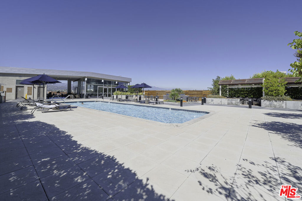 3785 Wilshire Boulevard - Photo 36