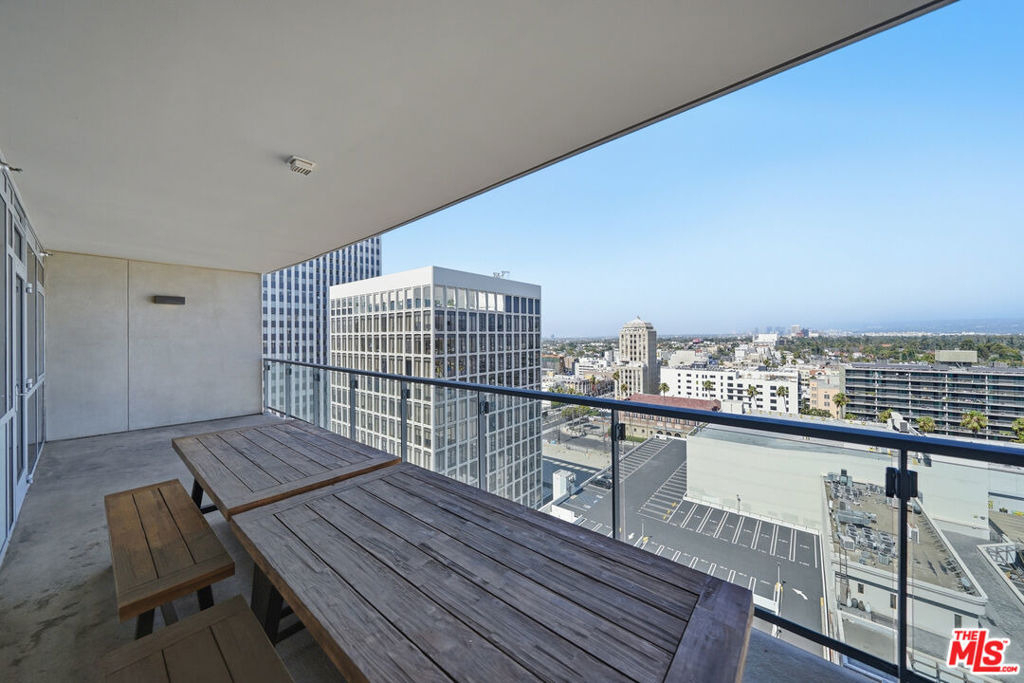 3785 Wilshire Boulevard - Photo 34