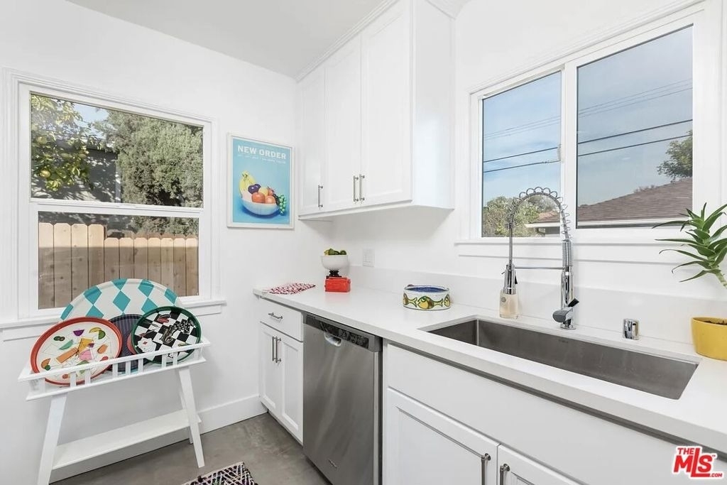 4234 Verdugo Road - Photo 8