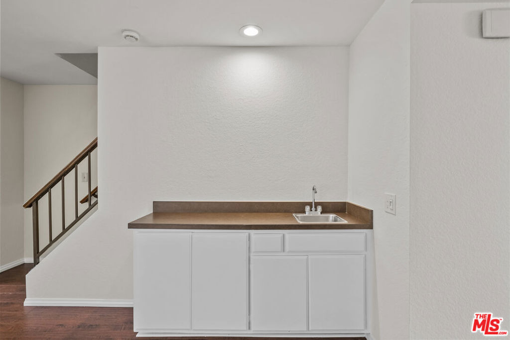 417 N Alhambra Avenue - Photo 8
