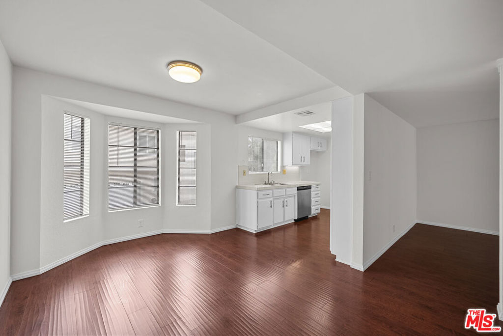 417 N Alhambra Avenue - Photo 10