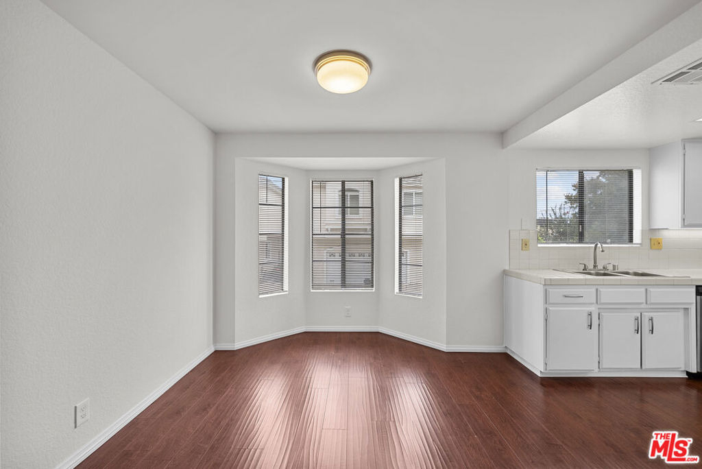 417 N Alhambra Avenue - Photo 9