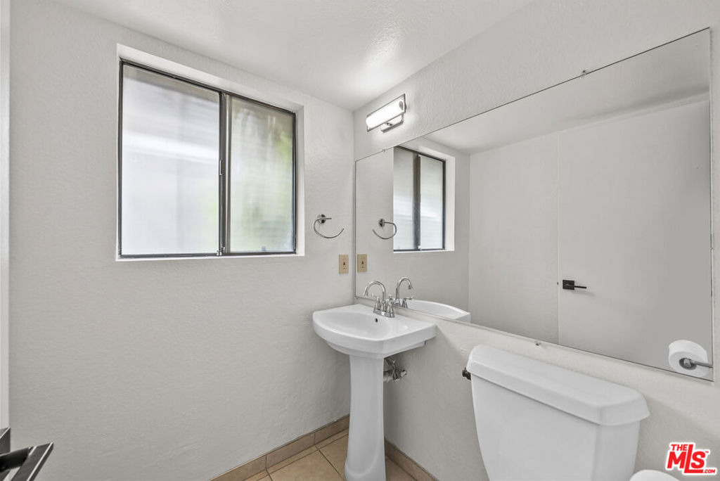 417 N Alhambra Avenue - Photo 7