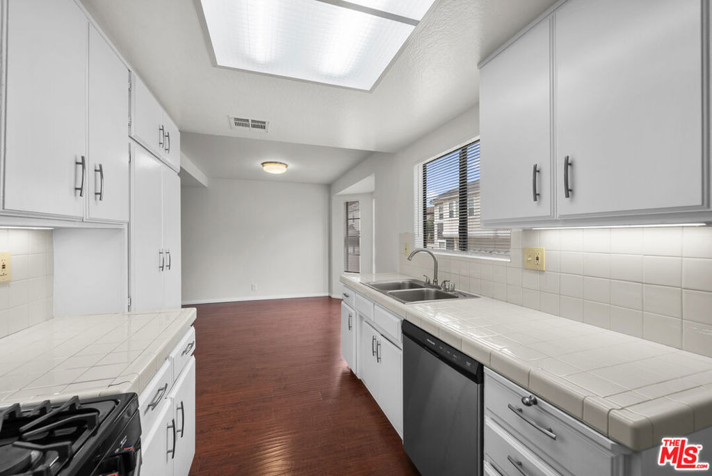 417 N Alhambra Avenue - Photo 13