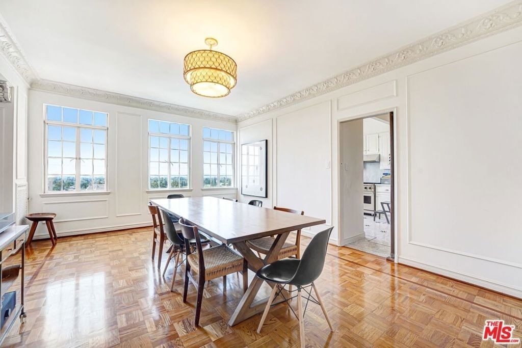 450 N Rossmore Avenue - Photo 18