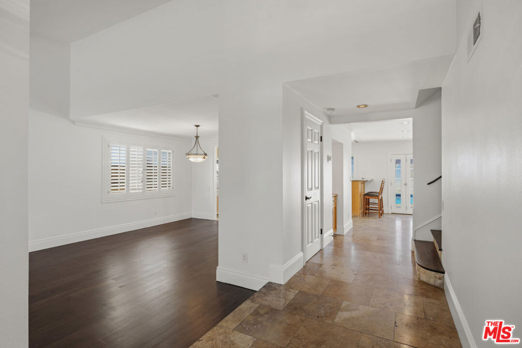 18113 Bromley Street - Photo 6