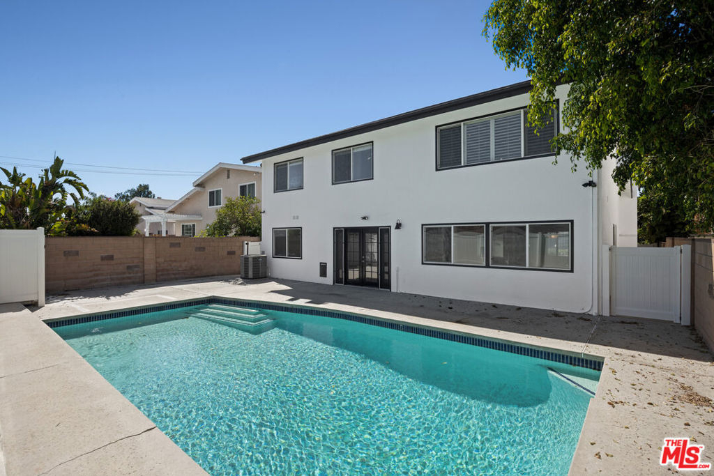 18113 Bromley Street - Photo 2
