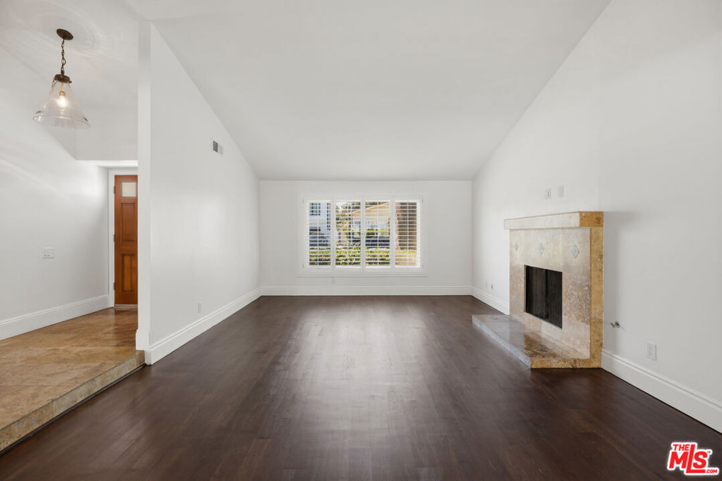 18113 Bromley Street - Photo 9