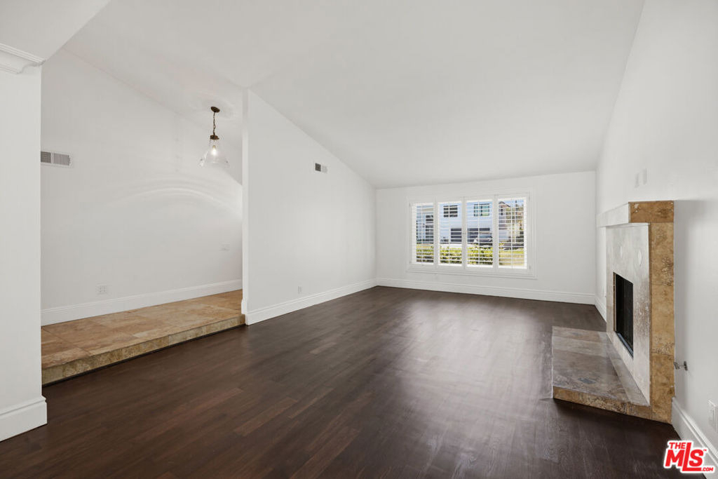 18113 Bromley Street - Photo 8