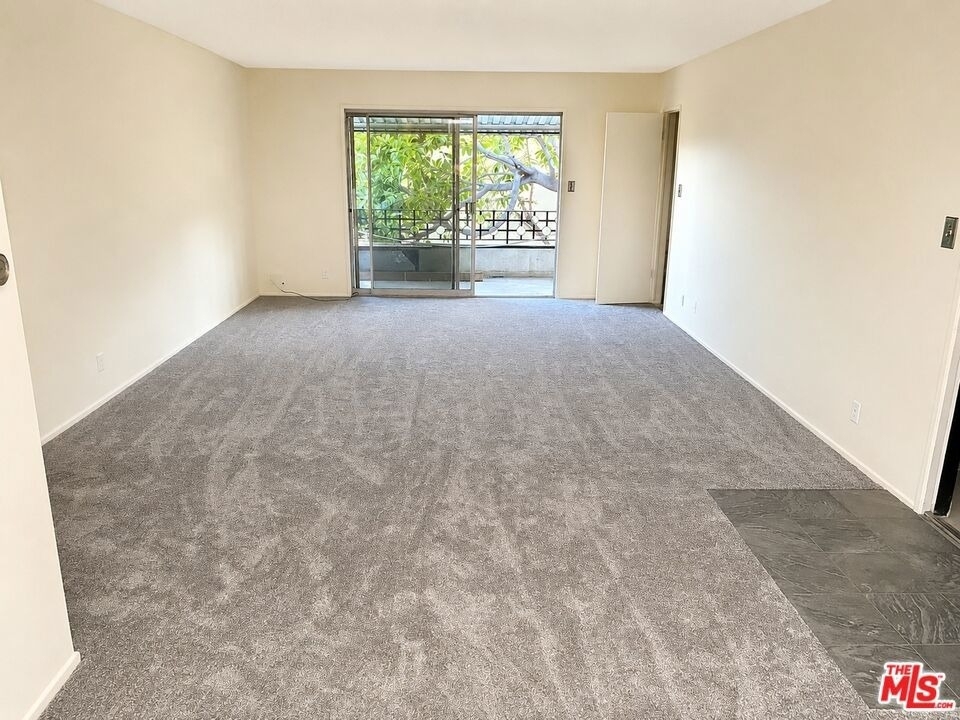 3320 Griffith Park Boulevard - Photo 10