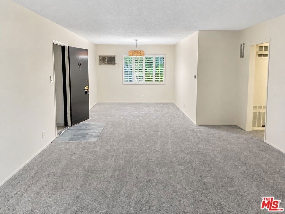 3320 Griffith Park Boulevard - Photo 1