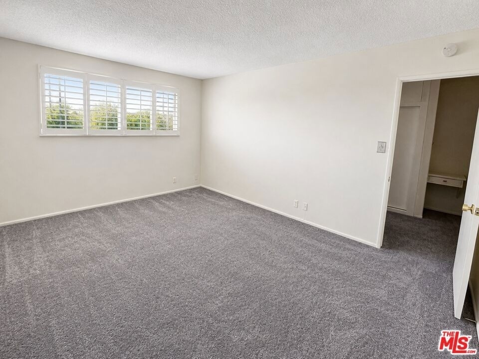 3320 Griffith Park Boulevard - Photo 7