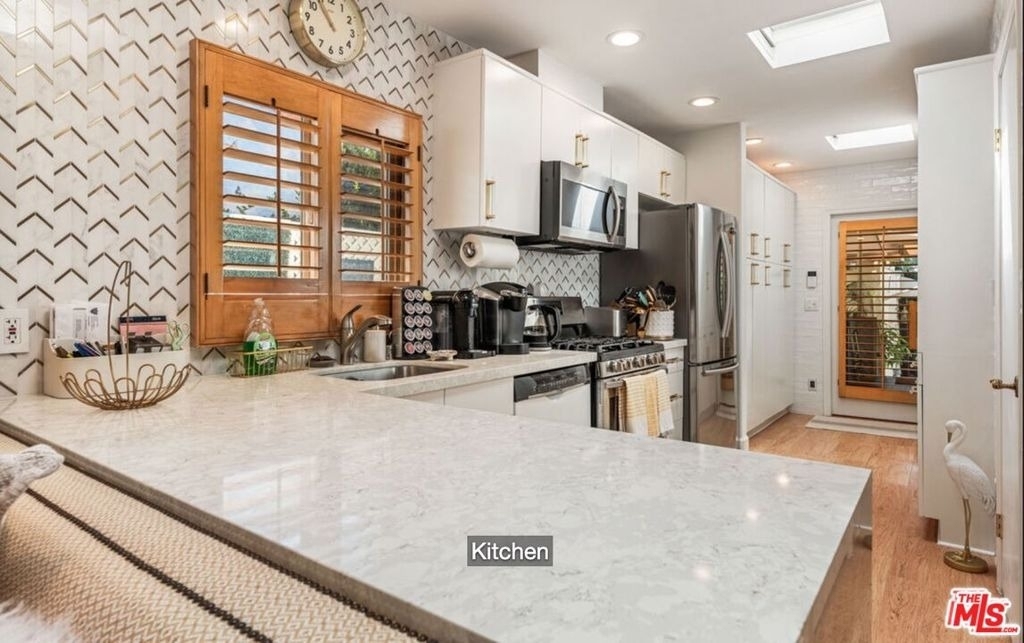 9060 Harland Avenue - Photo 8
