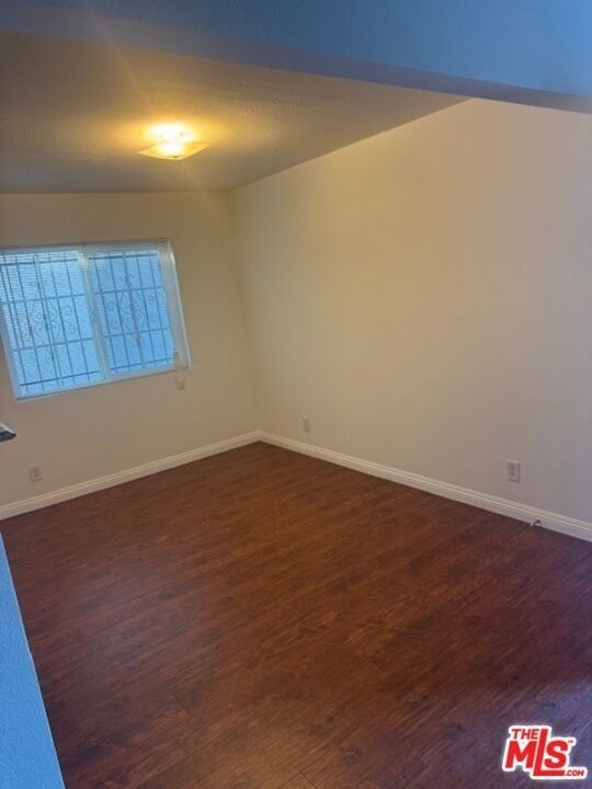 1136 W 109th Place - Photo 4