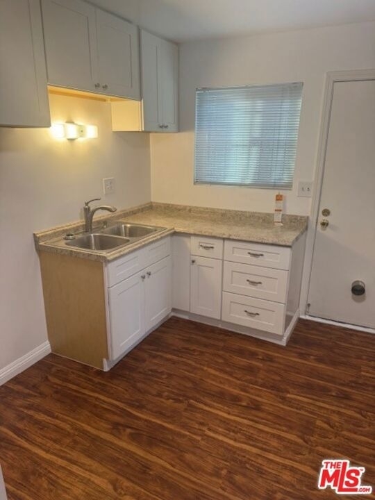 1136 W 109th Place - Photo 5