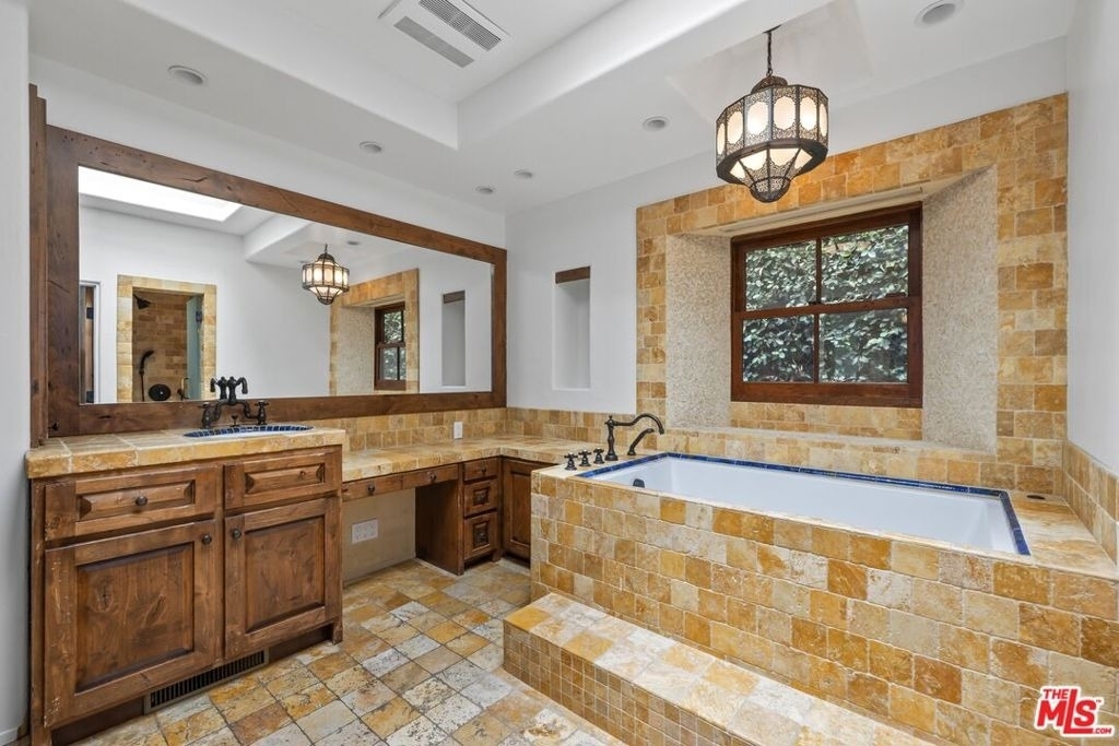 1017 S Gretna Green Way - Photo 9