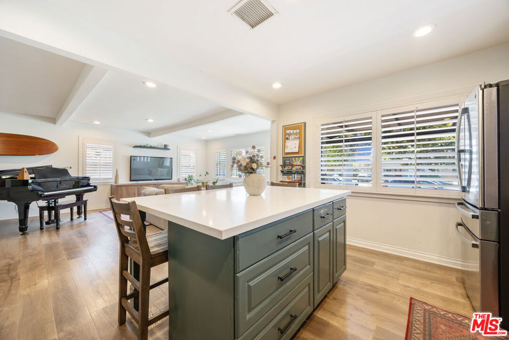 1837 N Middleton Place - Photo 9