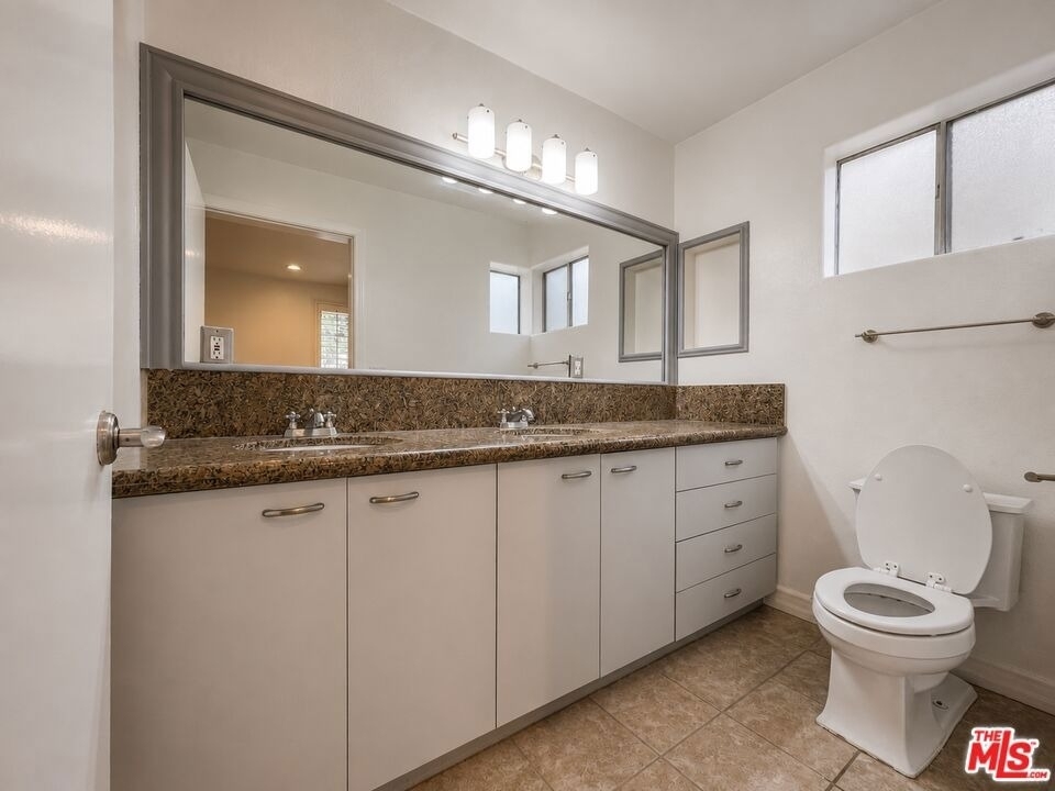 6140 Monterey Road - Photo 10