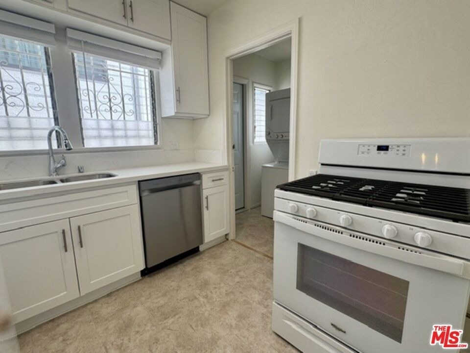 944 Havenhurst Drive - Photo 7