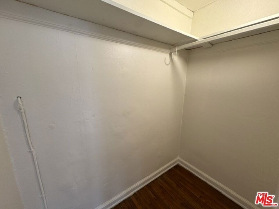 944 Havenhurst Drive - Photo 16