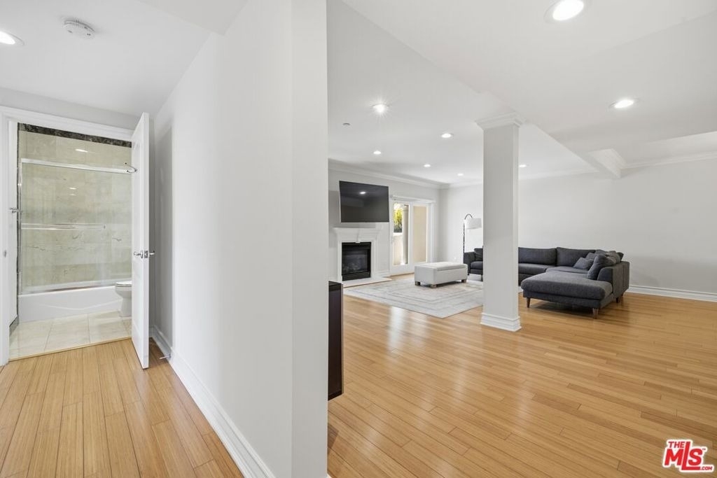 1838 Westholme Avenue - Photo 26