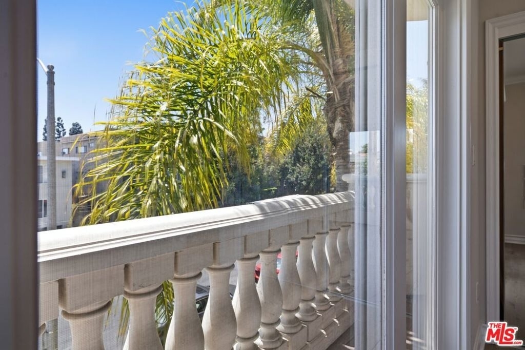 1838 Westholme Avenue - Photo 47