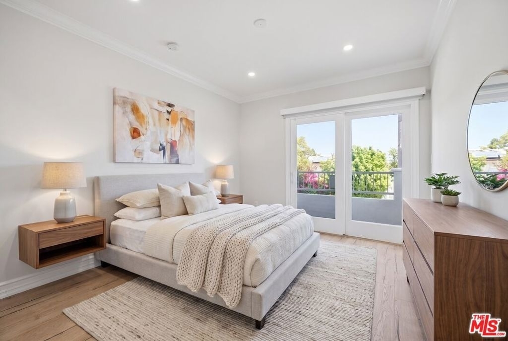 1838 Westholme Avenue - Photo 3