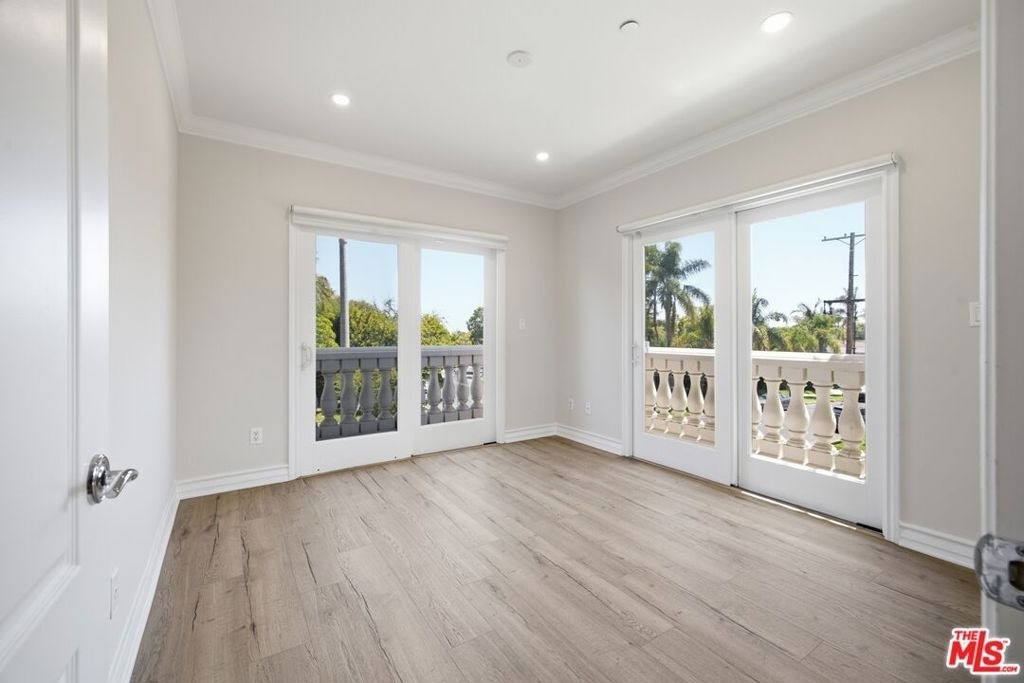 1838 Westholme Avenue - Photo 43