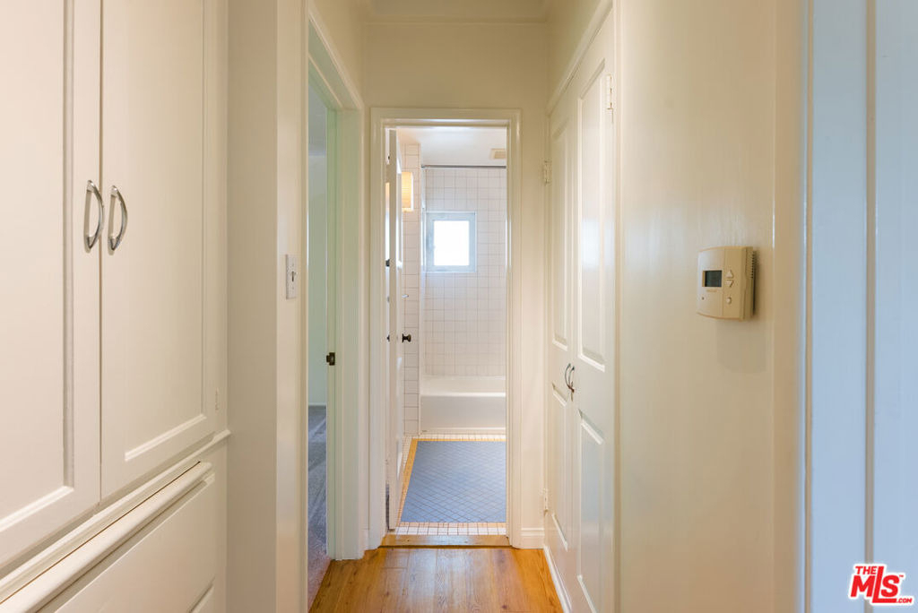 8921 1/2 Rangely Avenue - Photo 5